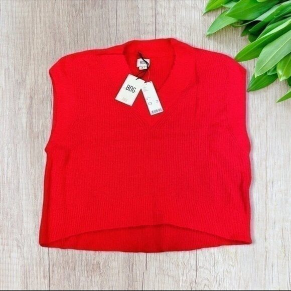 BDG Urban Outfitters Aden Sweater Vest in Red Medium - Picture 4 of 8